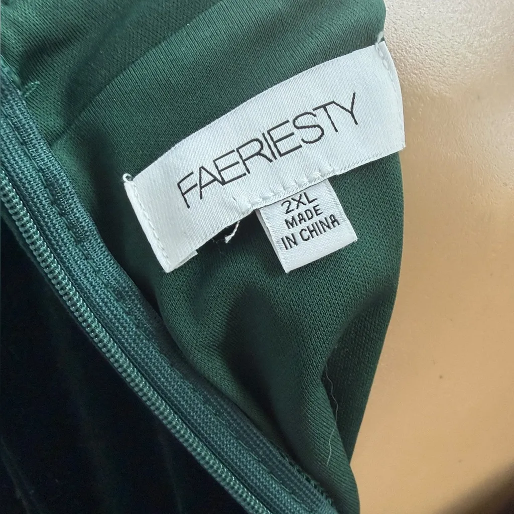 Faeriesty Emerald Green Velvet Sequin Gown Womens Plus Size 2XL - Image 11