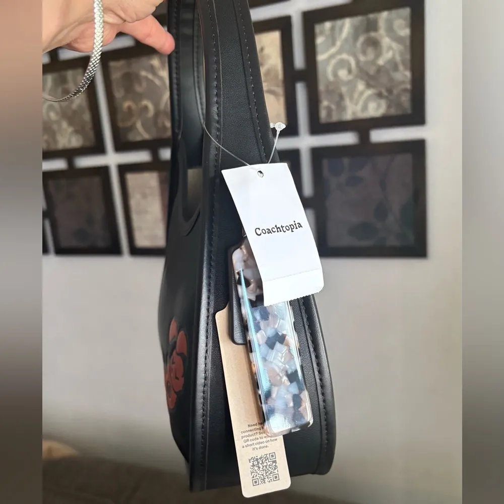 Authentic COACHTOPIA Leather Caterpillar shoulder magnetic closure hobo/card set Black - Image 5