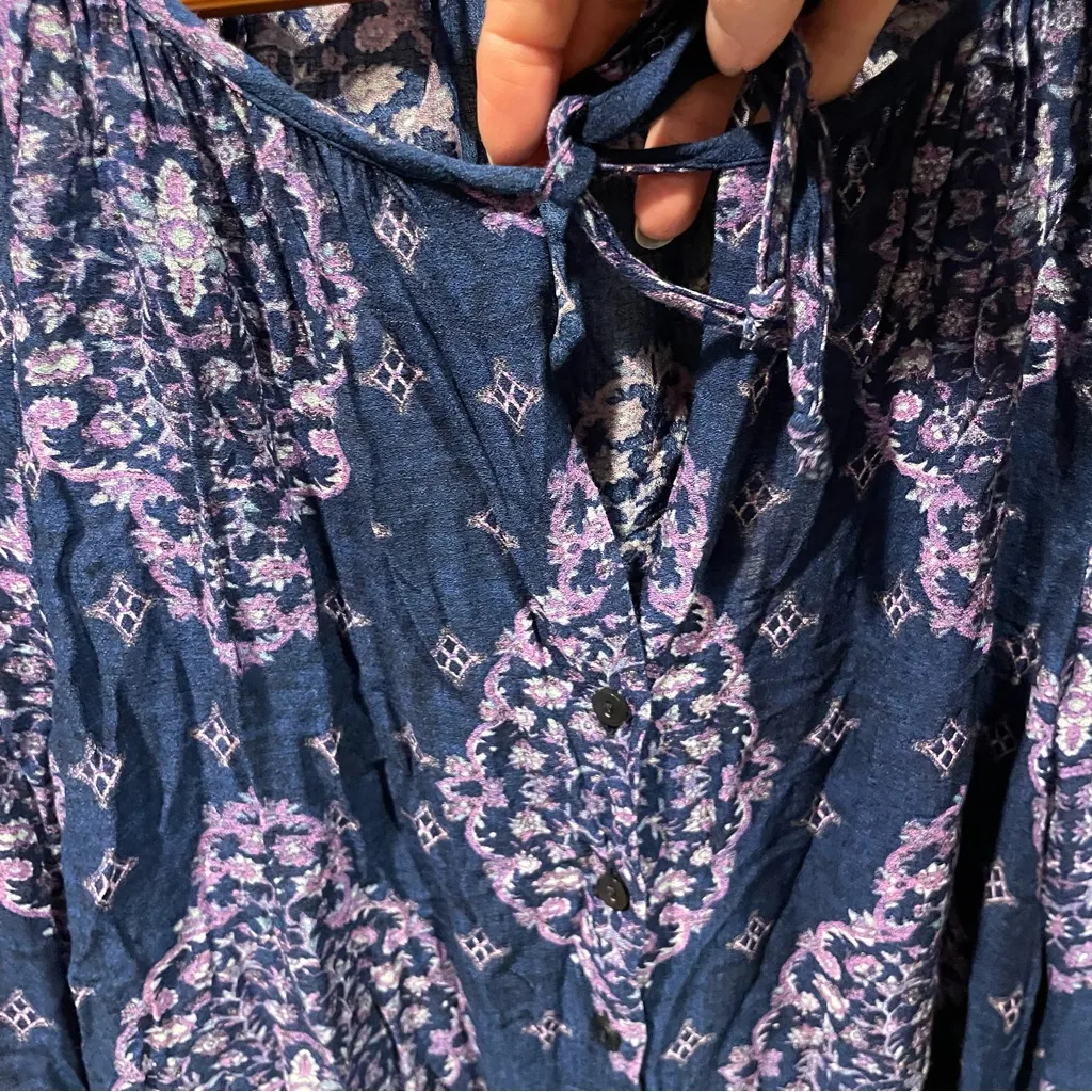 Cute boho flowy Lucky Brand tie-neck top button front purple dream - Image 7