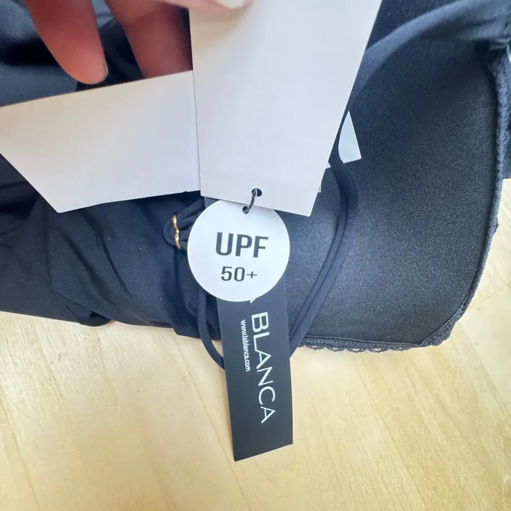 La Blanca Island Goddess Ruffle Bandeau Tankini Top NWT Size 6 Black - Image 12