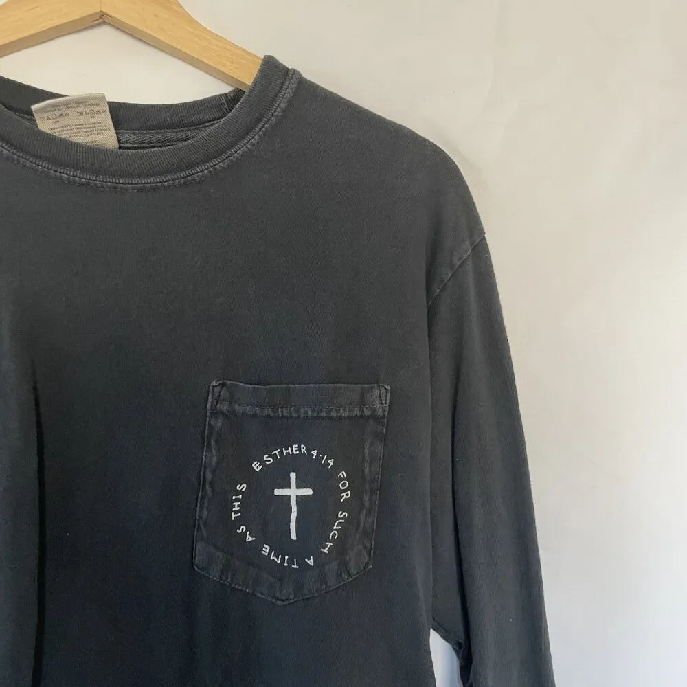 Comfort Colors Long Sleeve T-Shirt With Esther 4:14 Graphic In Charcoal women's - Image 2