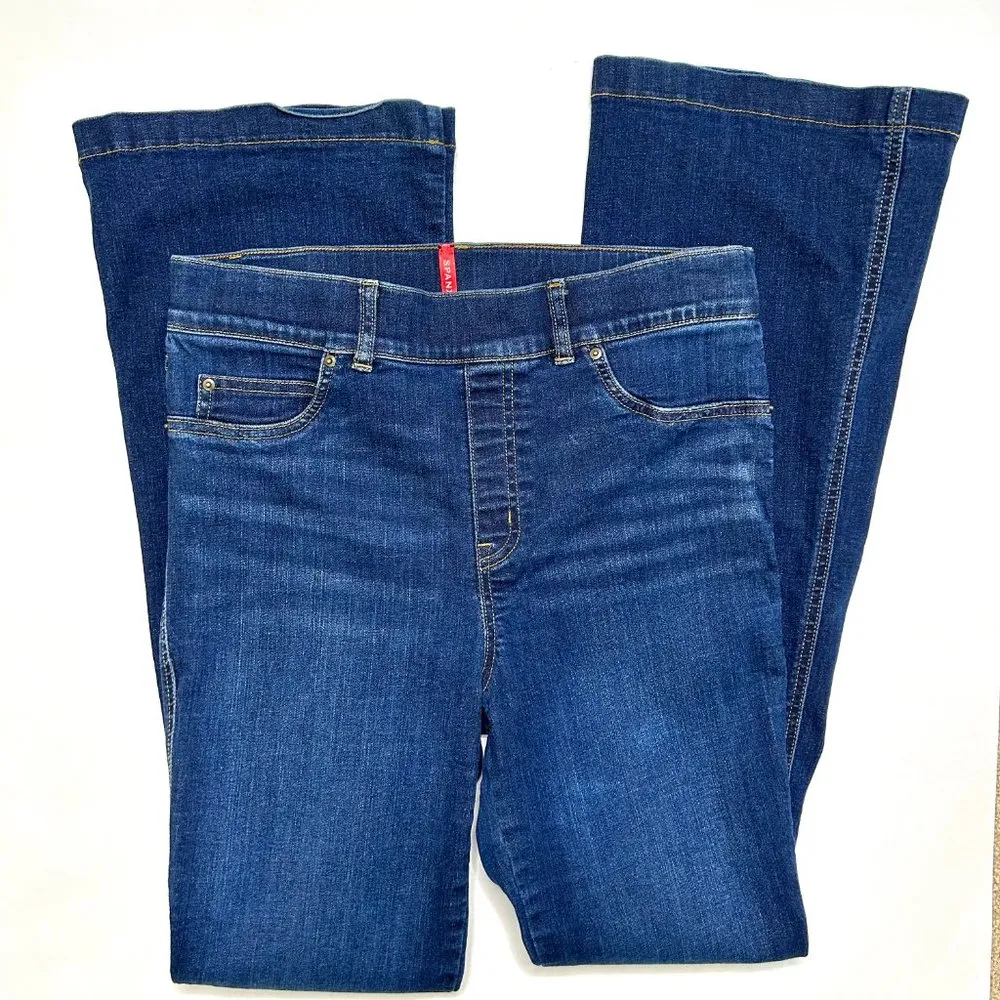 Spanx Flare Jeans in Vintage Indigo Size L - Image 8