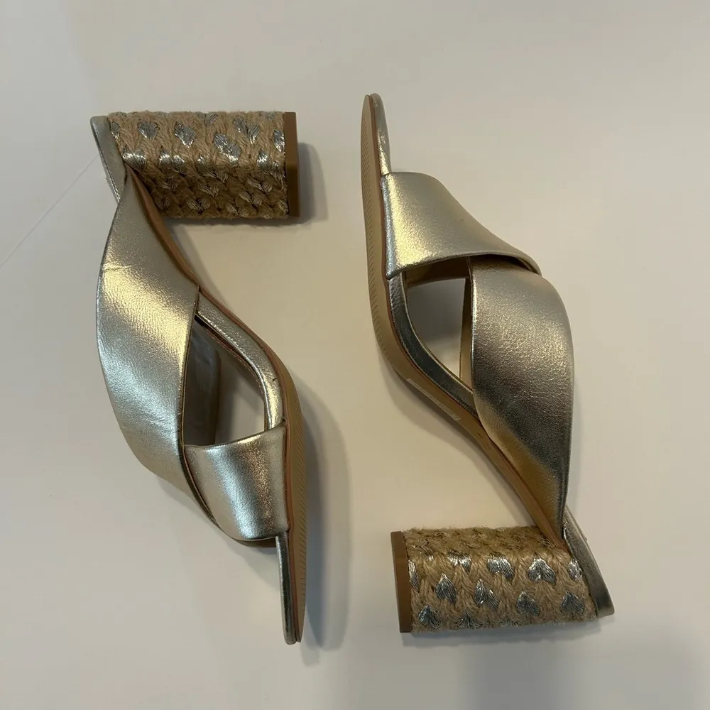 WHITE HOUSE BLACK MARKET WHBM Metallic Espadrille Heels- Champagne Gold Size 9 - Image 6