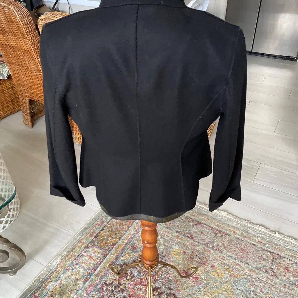 DKNY  black unconstructed jacket in excellent cond - Image 4