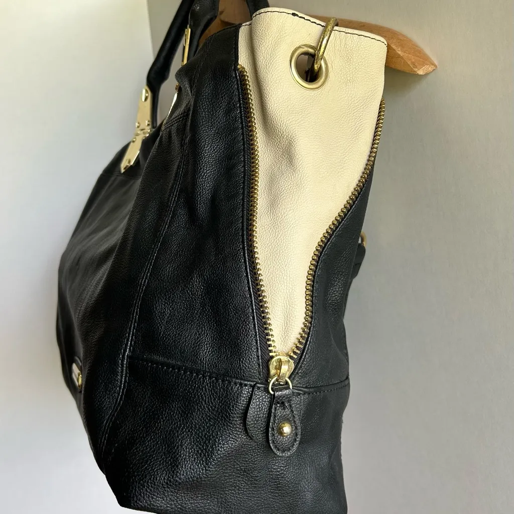 Steve Madden large black handbag tote with goldtone hardware and‎ double straps - Image 6