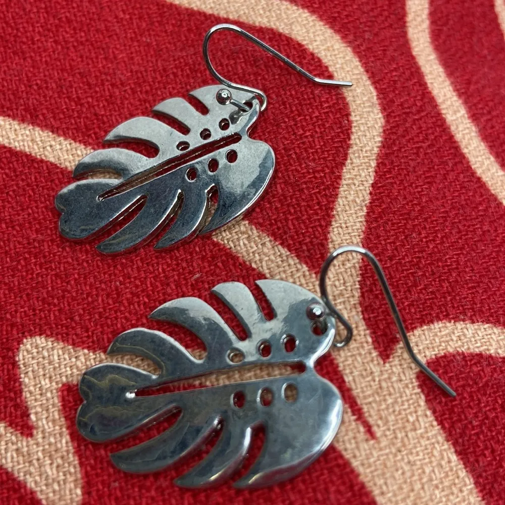 Handmade Monstera Silver Leaf Hooked Pierced Earrings - Image 4