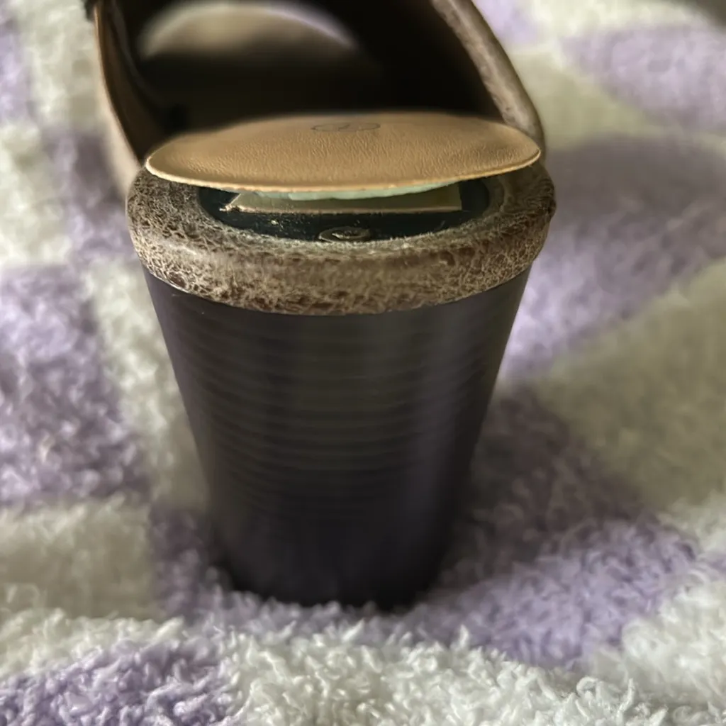 Wet seal heels - Image 4