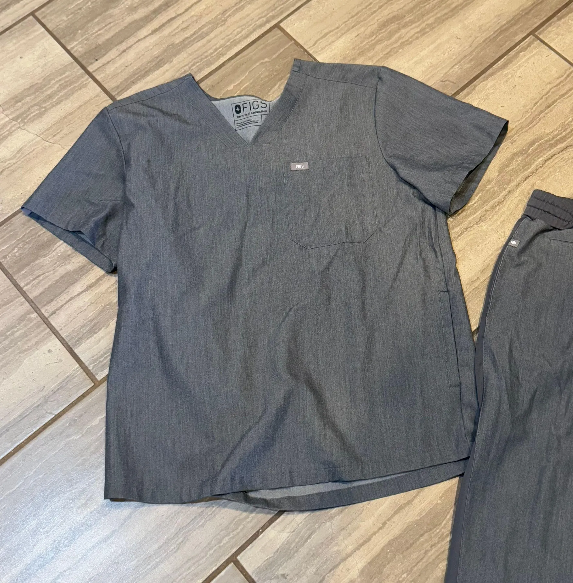 Sz L Scrub Set! No Free Shipping:( - Image 3