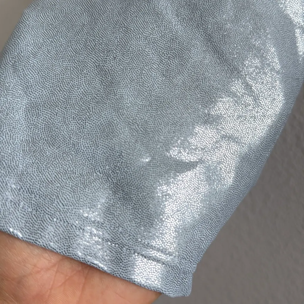 Old Navy PowerSoft Long Sports Bras Light Support Metallic Ice and Silver Shine - Image 7