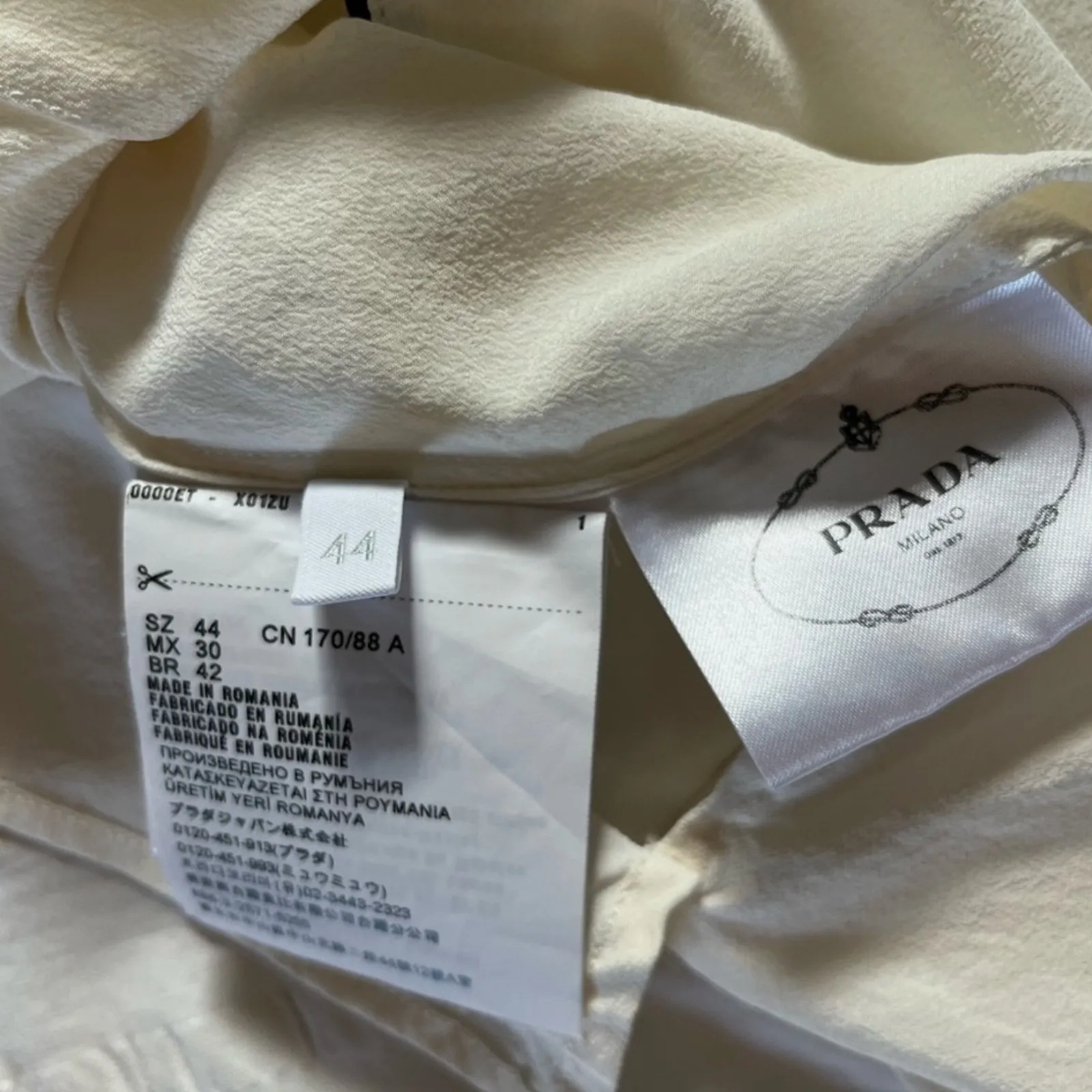 Prada Ivory Silk Blouse Black Piping Button Front Long Sleeve IT 44 US 8 - Image 4