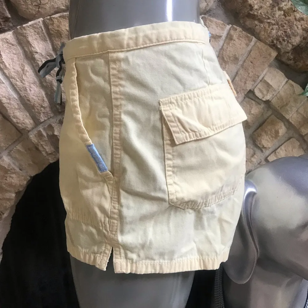 Vintage Y2K Aeropostale Yellow Cotton Flap Pocket Shorts Juniors Size 1/2 - Image 3