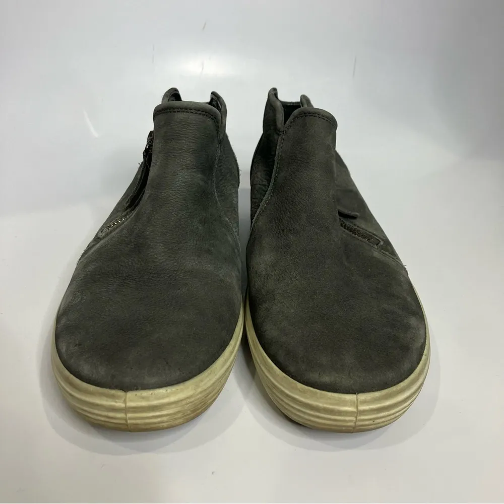 Ecco  soft Nubuck bootie gray leather size‎ 40 - Image 2