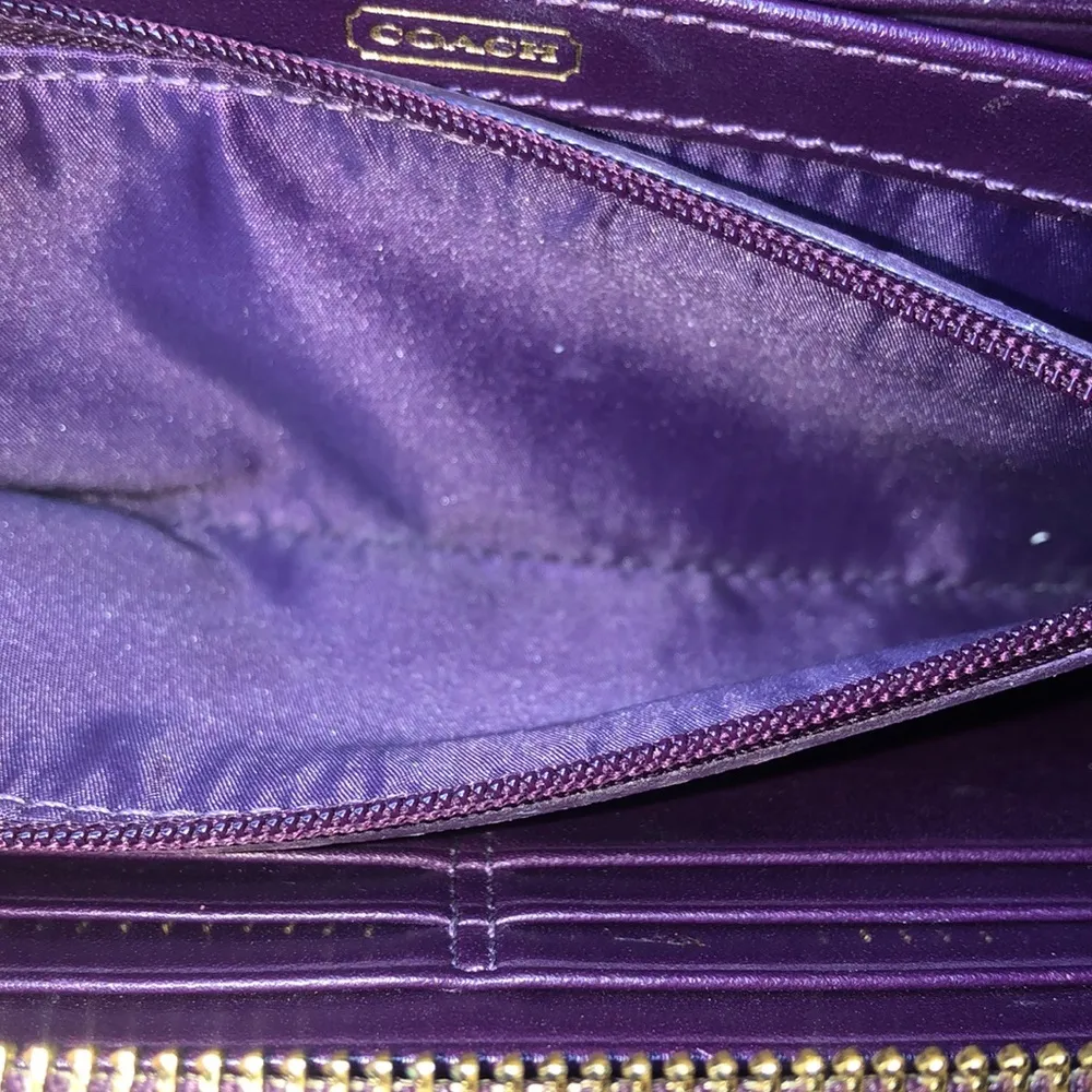 COACH Purple Patent Leather Full Zip Continental Wallet with Interior Coin Purse - Image 12