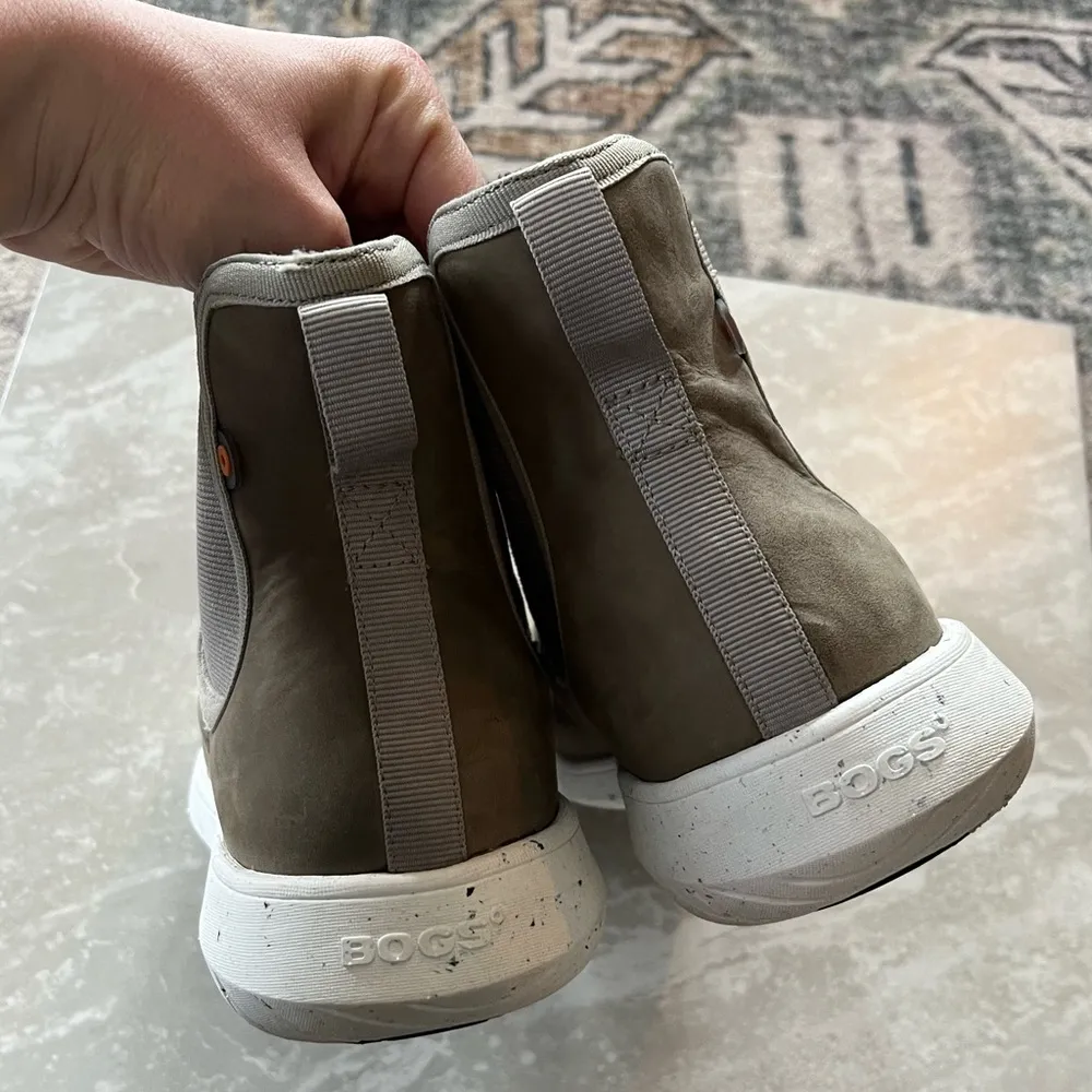 BOGS Cypress Chelsea Boots - Image 5