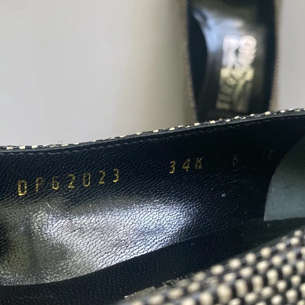 Salvatore Ferragamo black woven bow low stacked slip on heels, size 6 - Image 8