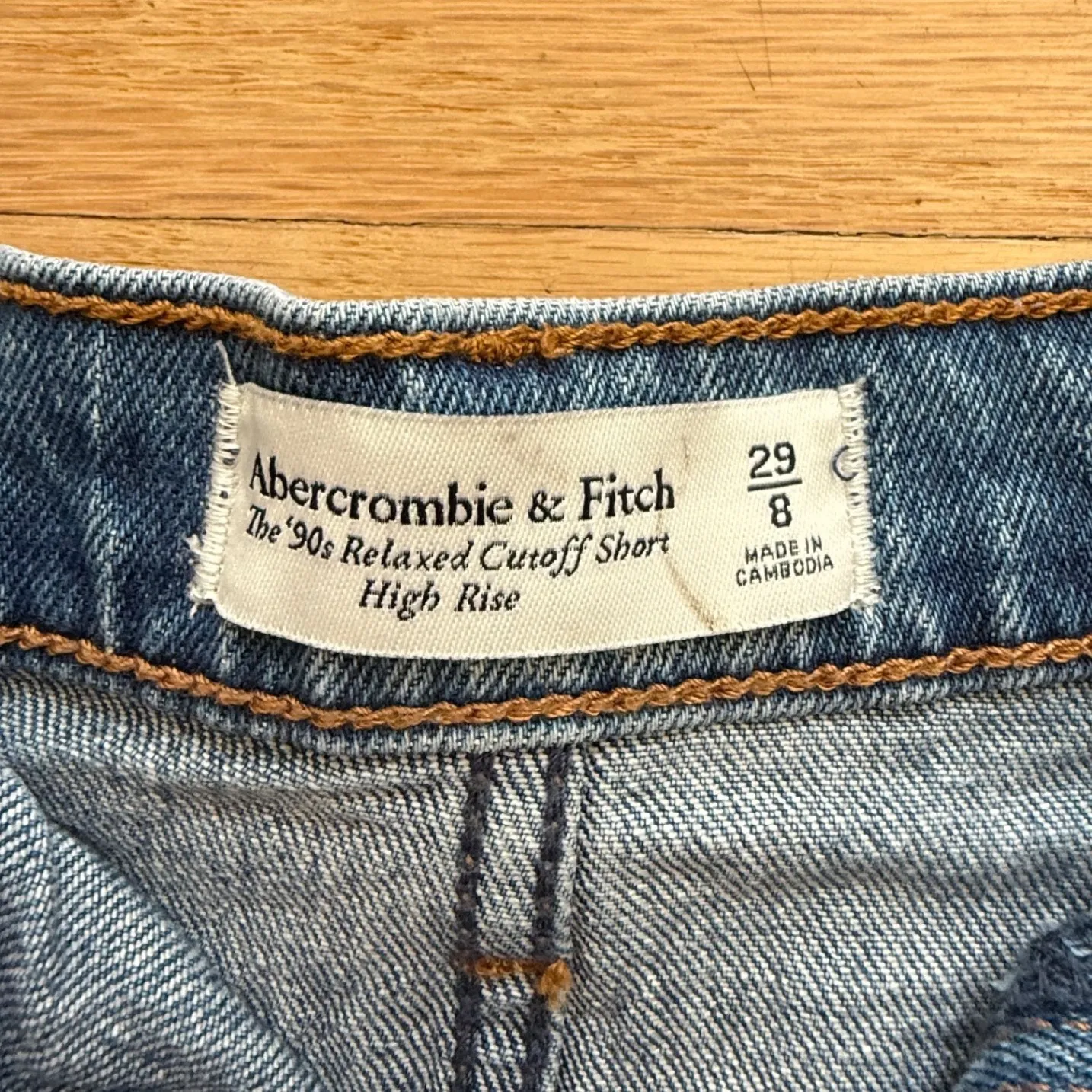 Women's 8 Abercrombie Fitch 90s Relaxed Cutoff Shorts High Rise Size 29 - Image 2