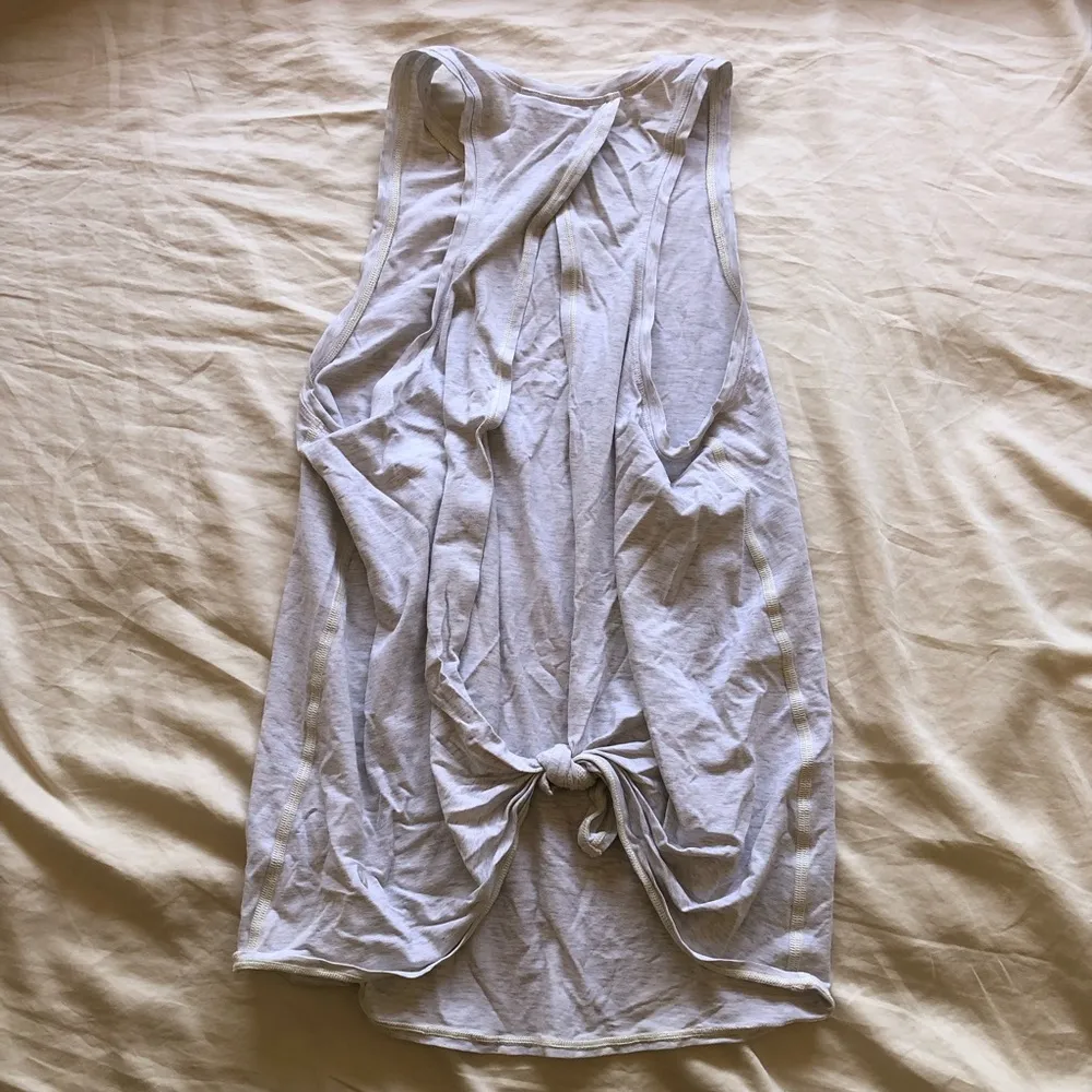 Lululemon All Tied Up Tank Top Open Tie Back Heathered White Heather 6 Small - Image 7