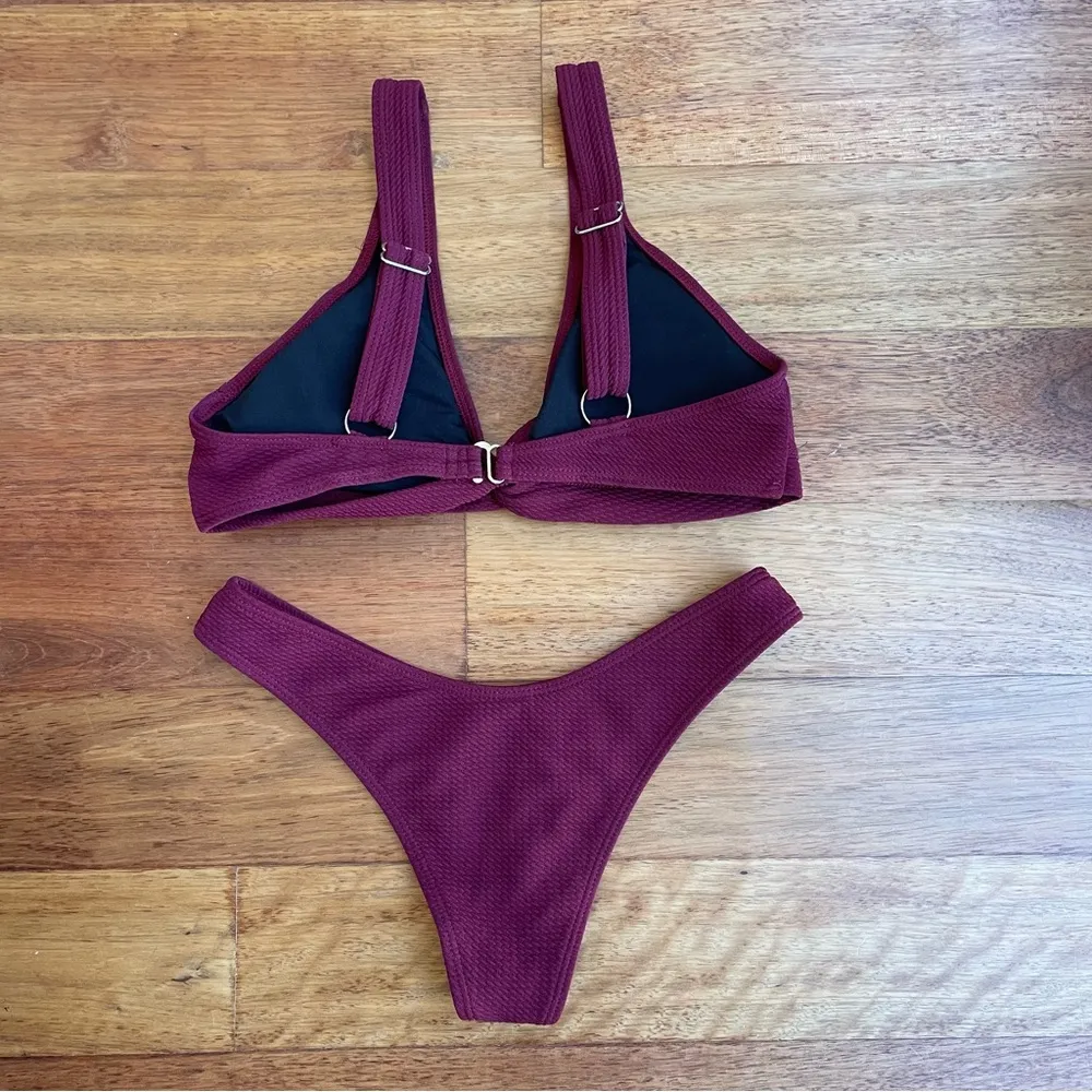 Zaful  Burgundy Bikini Set with Adjustable Straps and Textured Fabric - Image 2