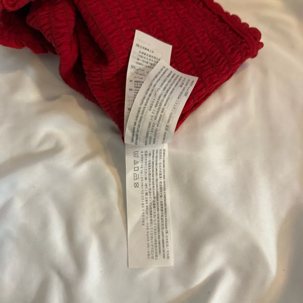 EUC Hollister Smocked Lettuce Edge Tube Top - Image 6