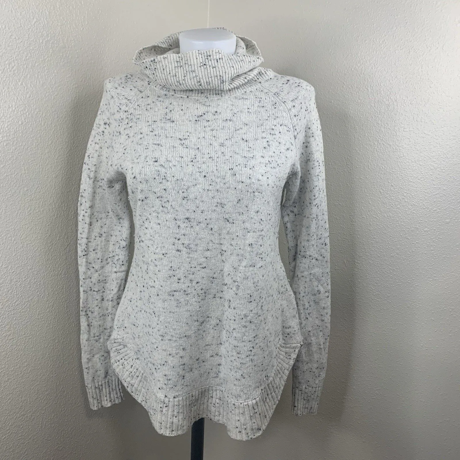 Adventura Eco Funnel Turtle Neck Sweater Merino Wool Blend Women’s Sz M Cream Size M - Image 2