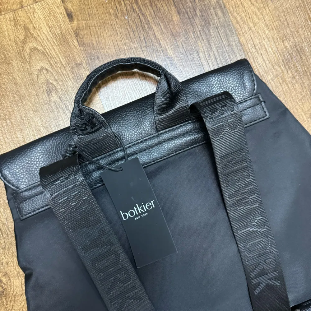 NWT Botkier New York Mini Trigger Backpack Black - Image 10