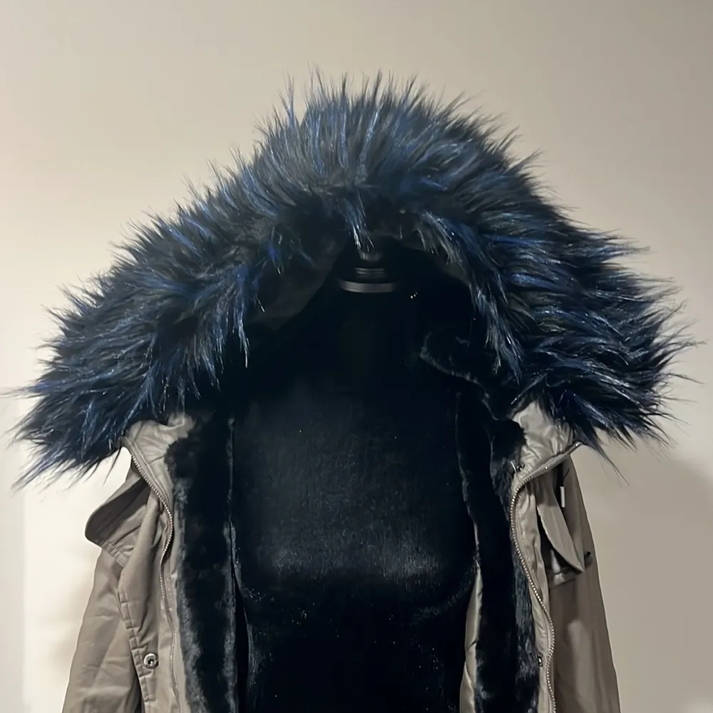 Laundry by Shelli Segal Long Coat - Image 4