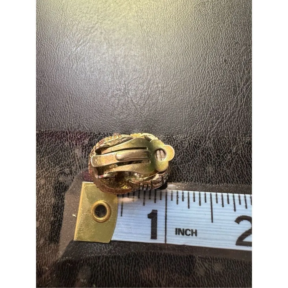 80s Vintage Chunky Gold Tone Twisted Embossed Clip On Earrings Retro Chic Money - Image 4