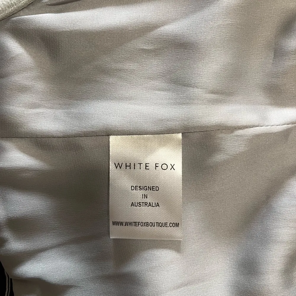 WHITE FOX Silver Corset Crop Tank Top Women’s Sz Small EUC - Image 5