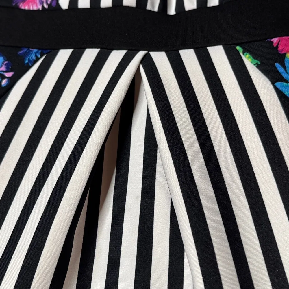 Nicole by Nicole Miller Black & White Stripe Floral Scuba Dress Size Small - Image 5