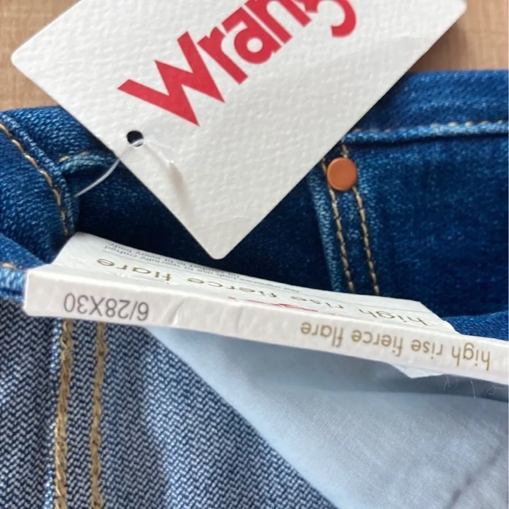 Wranglers new with tag high rise fierce flare B18‎ - Image 12