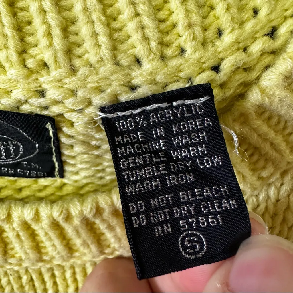 Vintage Oak Bluff Farm Animal Farmer Knit Sleeveless Sweater Vest Butter Yellow - Image 6