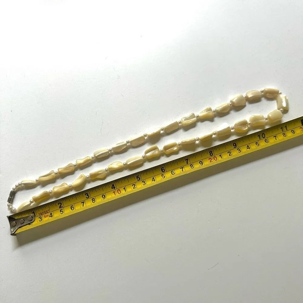Vintage mother of pearl long beaded necklace Gold - Image 8