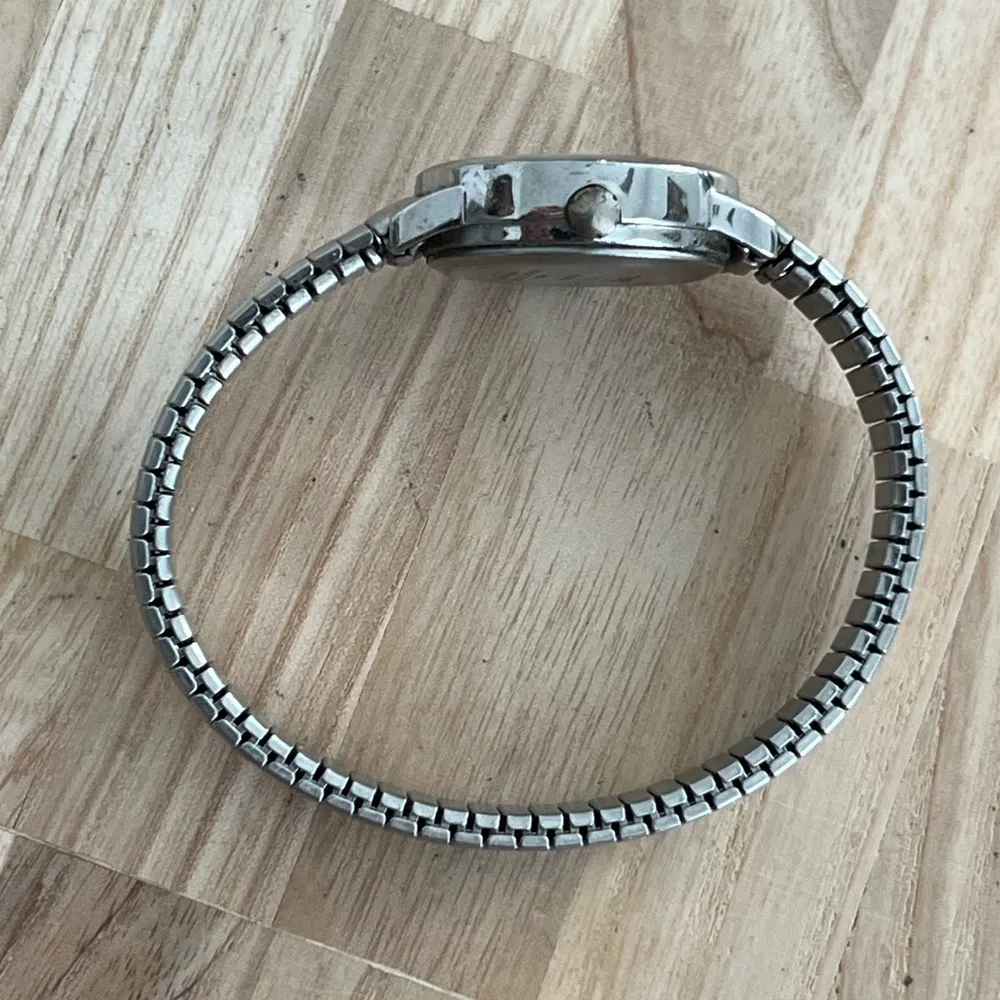 Timex Easy Reader Ladies Watch Indiglo White Dial Stretch Bracelet Date Window - Image 7