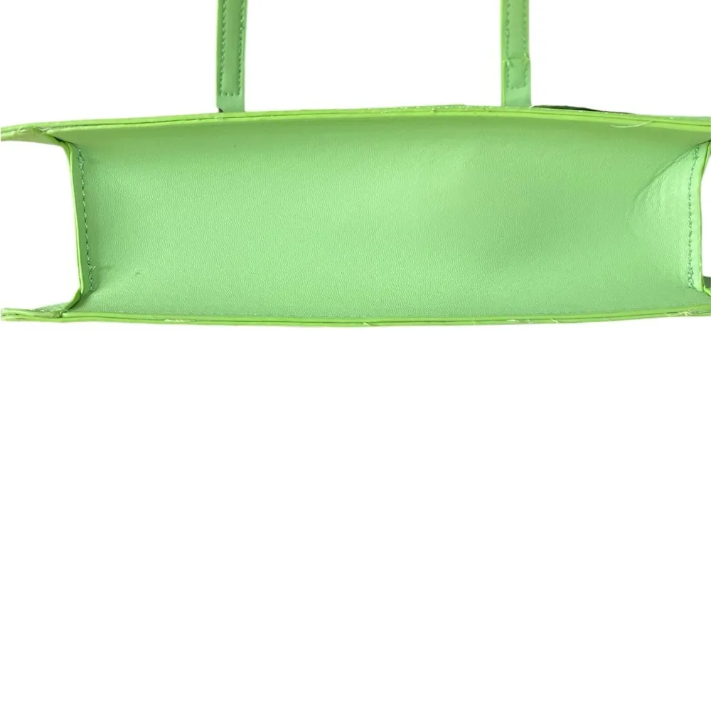 NWT Billini Lime Green Dolly Crossbody Bag - Image 7