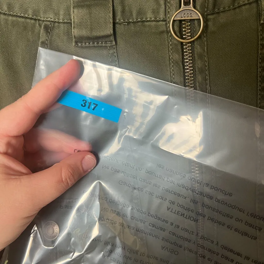 L.O.G.G. (Label‎ of Graded Goods) Woman Size 6 army green utility mini skirt - Image 5