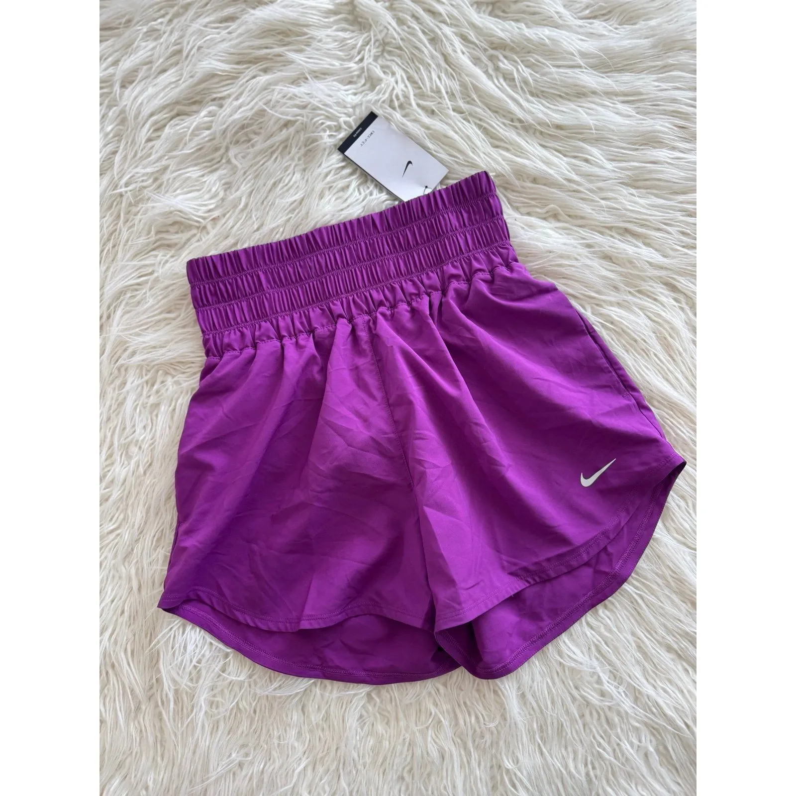 Nike One Dri-FIT Ultra High-Waisted 3" Brief-Lined Shorts
Purple Size Small - Image 2