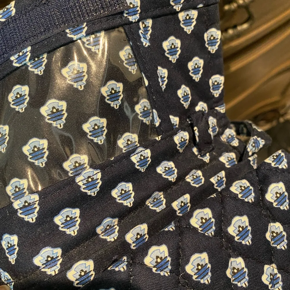 Vera Bradley Small Crossbody Bag - Image 4