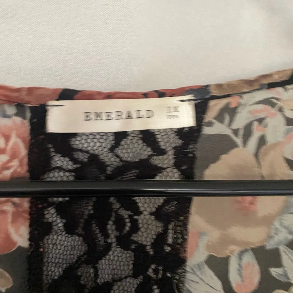 Emerald Floral Lace Kimono Black Size 1X - Image 2