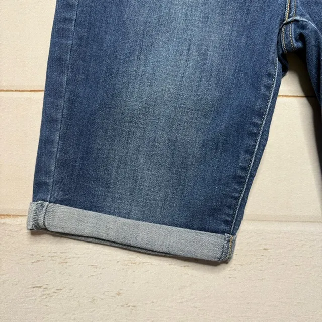 Levi Strauss - Women’s Jean Bermuda Shorts - Size 28 - Image 2