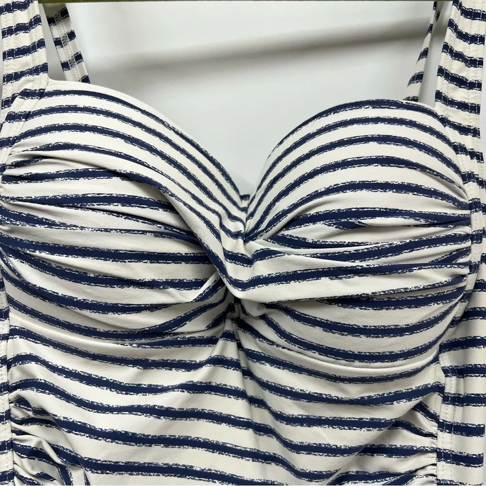 NipTuck Navy White Silver Striped One Piece Swimsuit Size 6 ruched Blue - Image 3