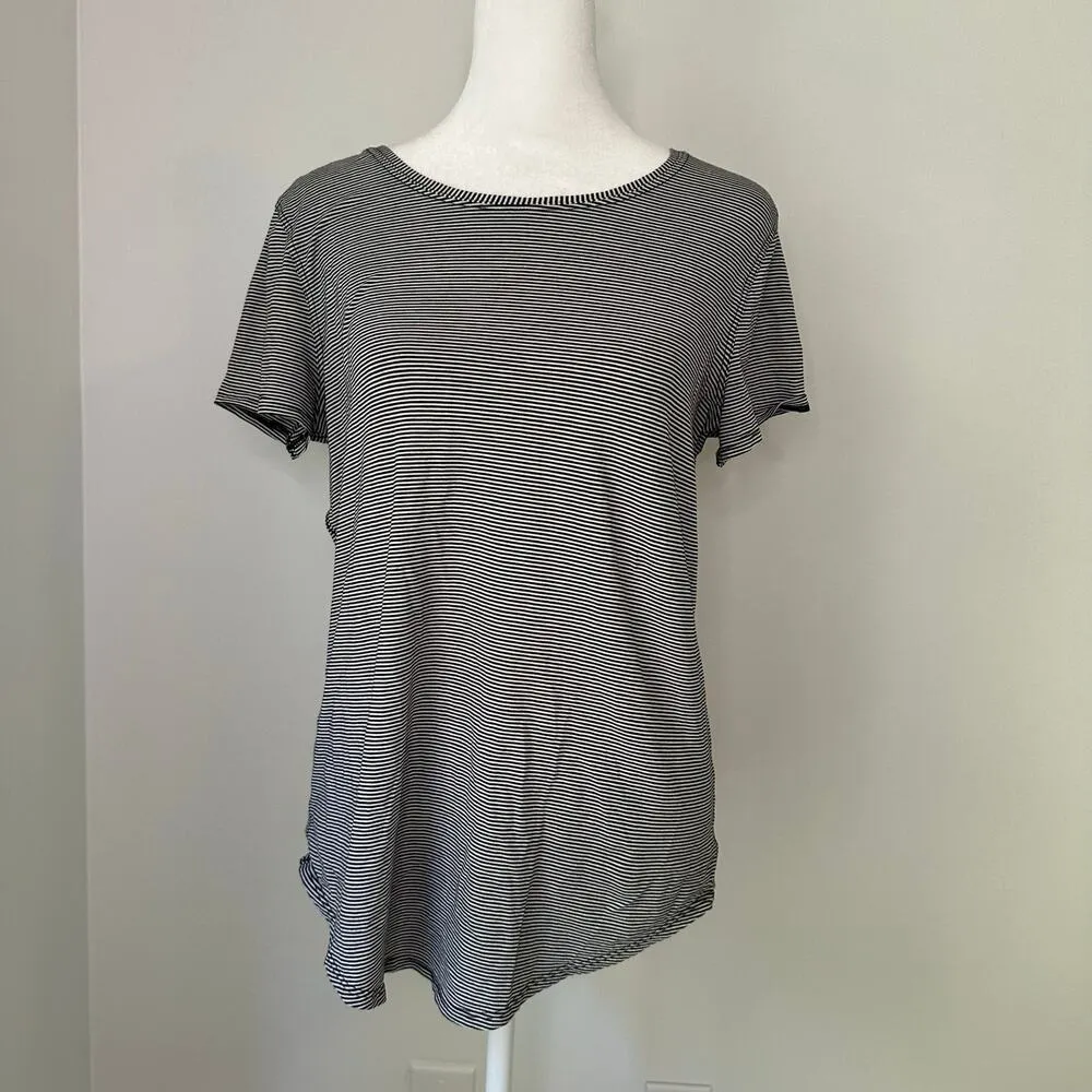 black & white striped short-sleeve t-shirt - Image 2