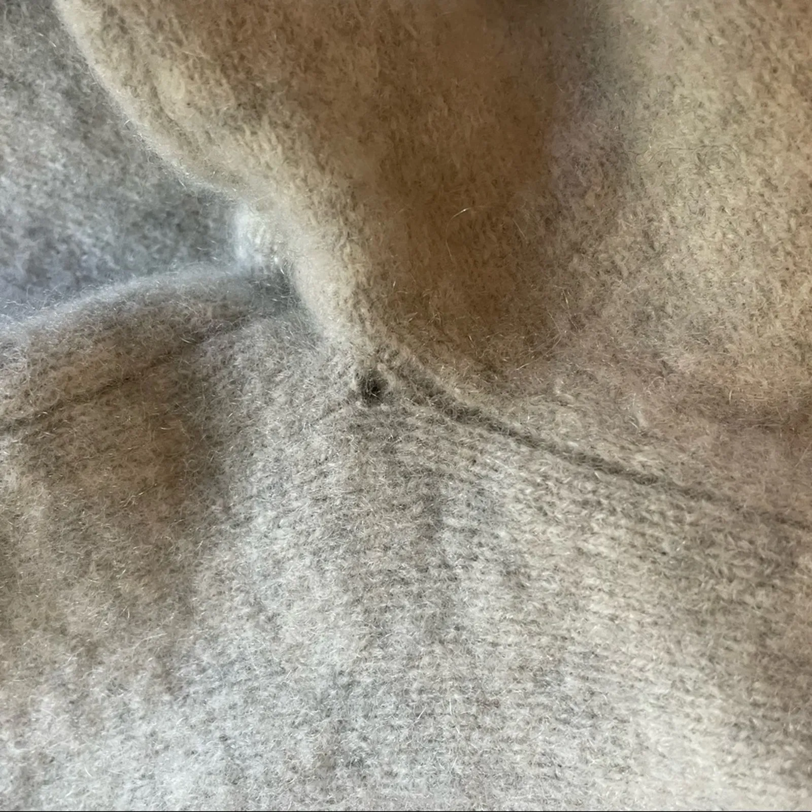 Club Monaco  cashmere cardigan. Size XXS - Image 5