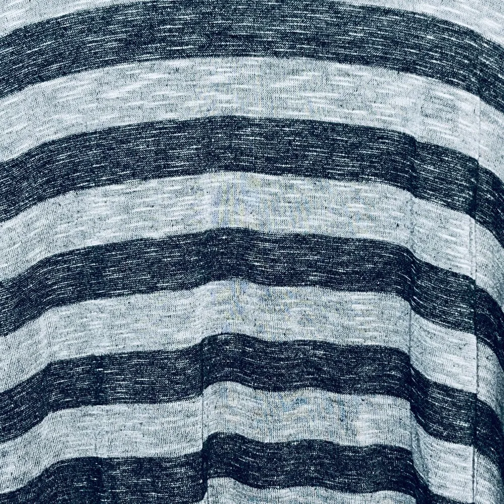 Zenana Outfitters Gray Striped Long Sleeve Tunic Shirt M - Image 3