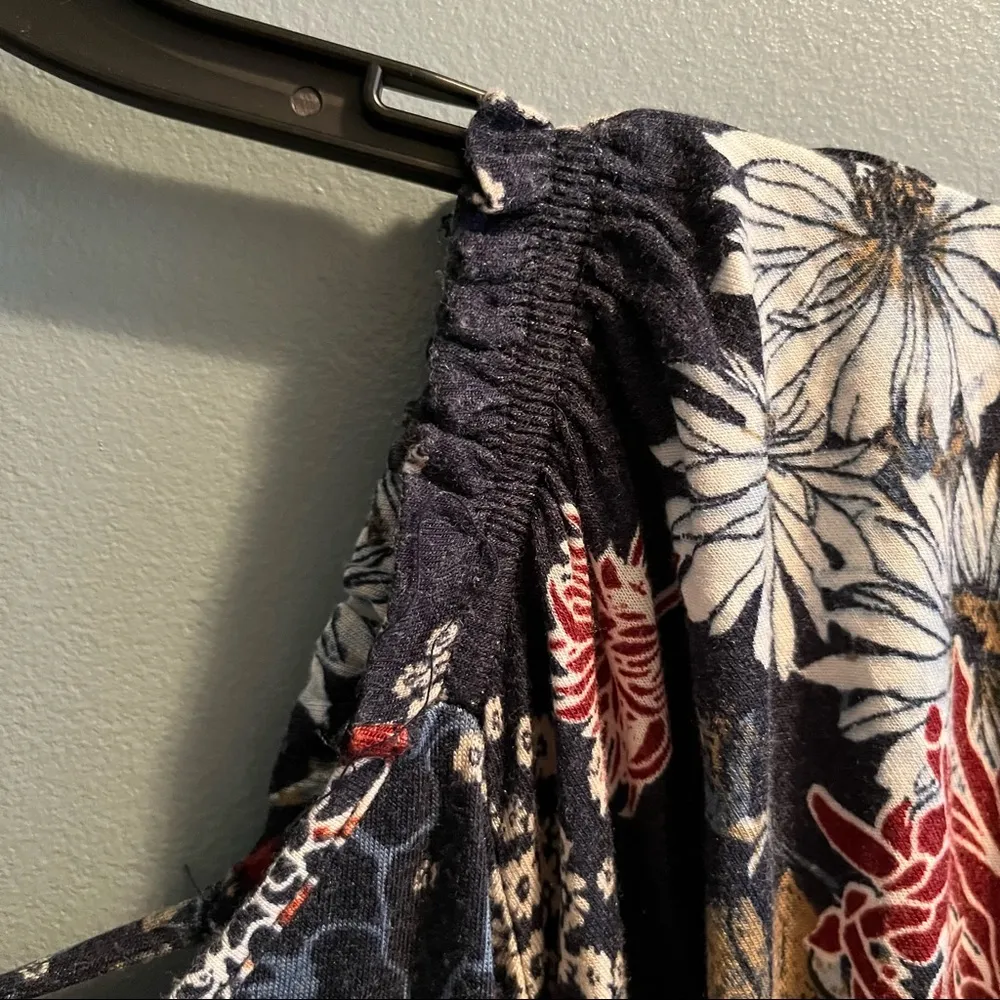 Bobeau  Floral Top - Image 3