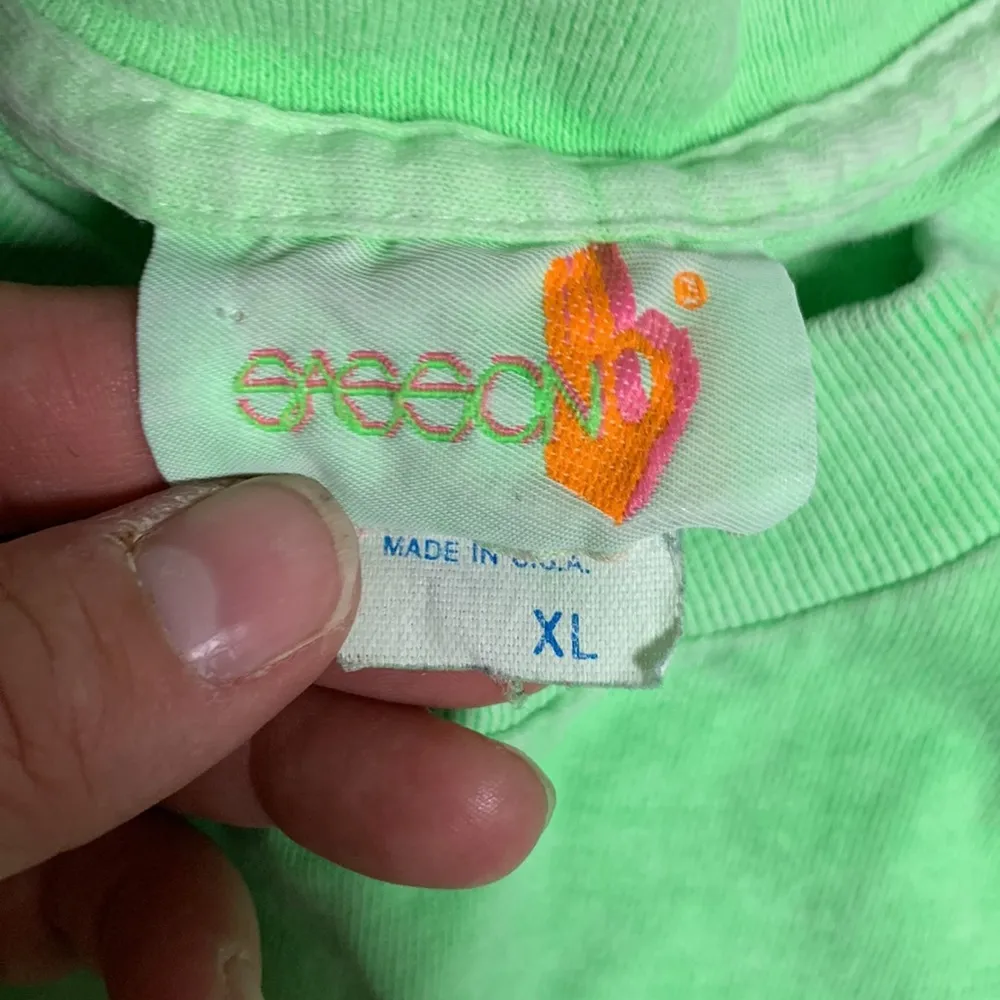 Vintage 1980’s Sasson Fish Print Neon T - Image 4