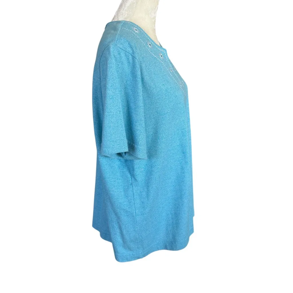 Cathy Daniels light blue short sleeve keyhole neck pullover top - Image 3
