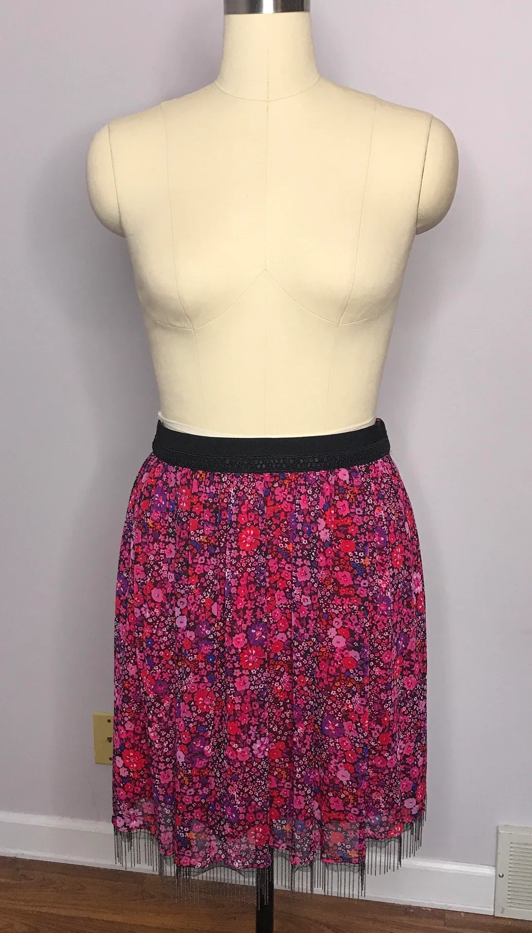 T Tahari Winnie Floral Print Beaded Fringe Skirt - Image 3
