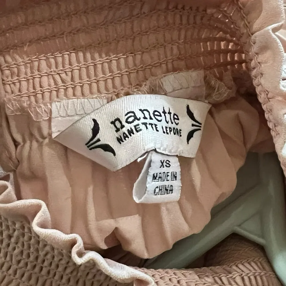 Nanette Lepore Accordion Pleat Blouse Women's Size XS - Image 3