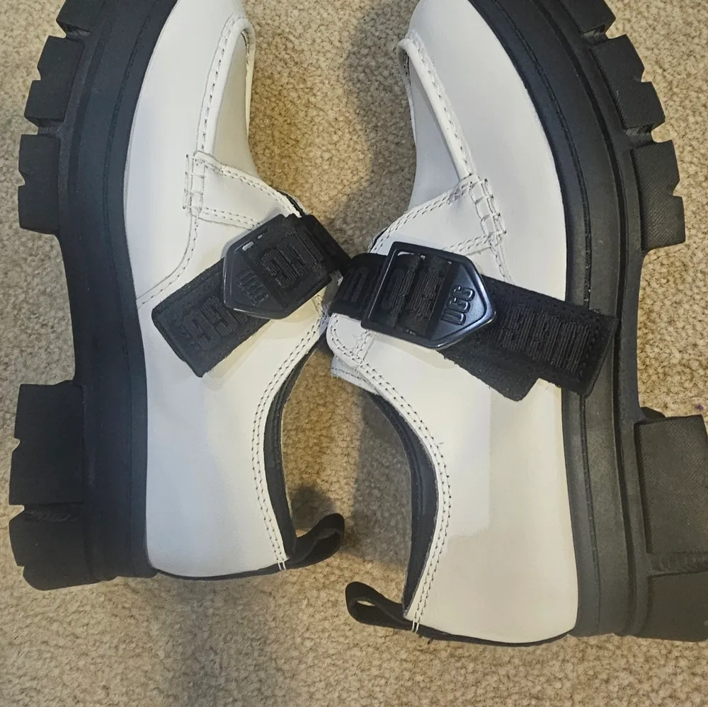 UGG ASHTON SHOES - Image 5