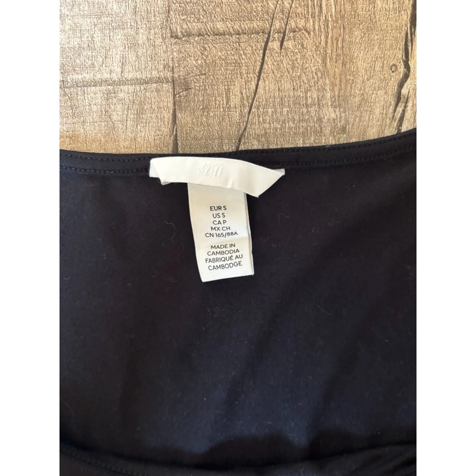 H&M Women’s Black Short Sleeve Bodysuit Size Small Stretchy Scoop Neck - Image 2